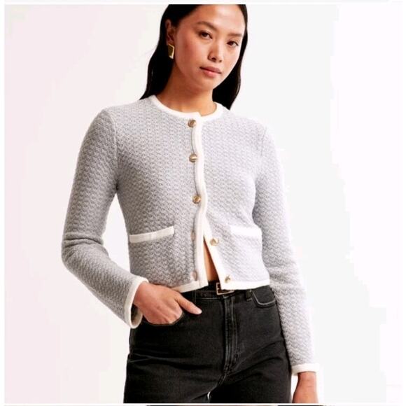 Abercrombie & Fitch LuxeLoft Crew Grayish Light Blue Knit Sweater Jacket Size M - Picture 1 of 12